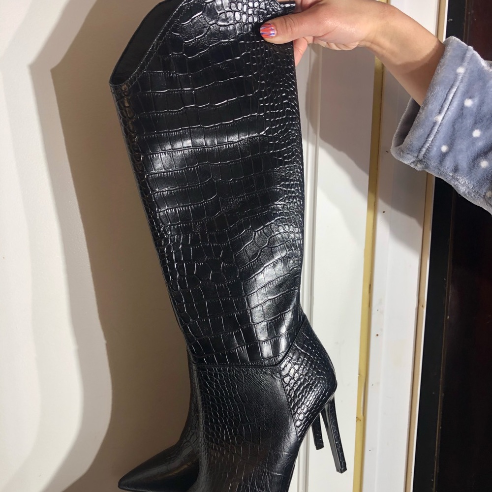 Vero Cuoio boots brand new